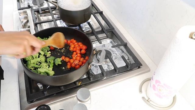 What I Eat in my Day! | VEGETARIAN смотреть онлайн