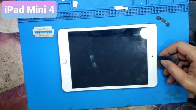 iPad Mini 4 / Instructions pour retirer l'écran tactile ipad A1538 A1550 / Retirer l'écran de l'ipa смотреть онлайн