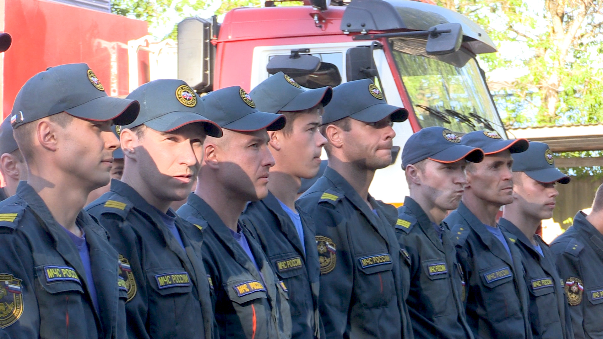 Мобильный отряд кировских спасателей направлен в Нижегородскую область смотреть онлайн