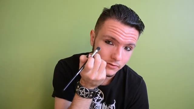 Gothic Makeup Tutorial For Men and Women смотреть онлайн