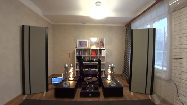 Hi-Audio Digital Transport, Audio-gd R-7HE Mk 2 DAC, GM-100 Mono-amps, Magnepan 3.7i, Siltech