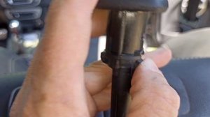 Проблема всех Renault!  Устранение дребезжания подголовников! Делаем РЕНО тише) #renault