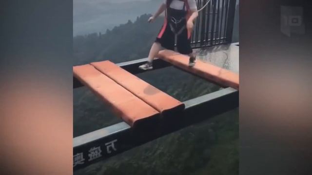 Самые страшные аттракционы в мире! смотреть онлайн