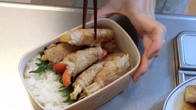 BENTO #4 Salmon sausage/Vegetable Meat Roll /Salmon Shumai/Fried Rice/Japanese смотреть онлайн