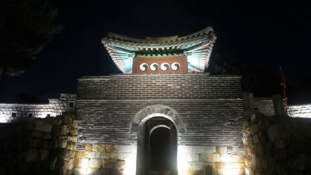 화성 (Hwaseong Fortress, Suwon, South Korea [UNESCO World Heritage Site]) смотреть онлайн