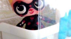 СБЕЖАЛИ И ЗАСТРЯЛИ В ШАРИКАХ? Куклы ЛОЛ сюрприз малыши в детском садике СМЕШНЫЕ мультики ДАРИНЕЛКА