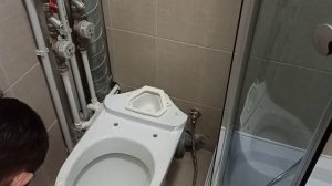 Как стать сантехником. Установка унитаза Санита Эконом..mp4