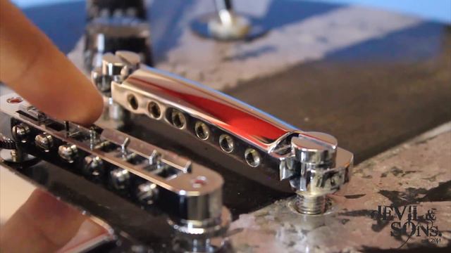 Setting up a Tune-o-matic bridge (Les Paul style) смотреть онлайн