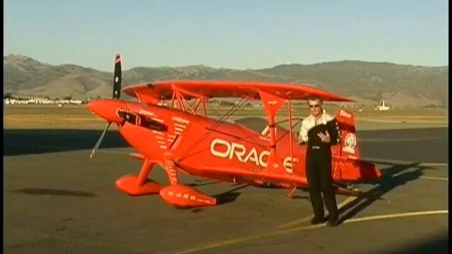 Sean D. Tucker / Oracle Challenger Design смотреть онлайн