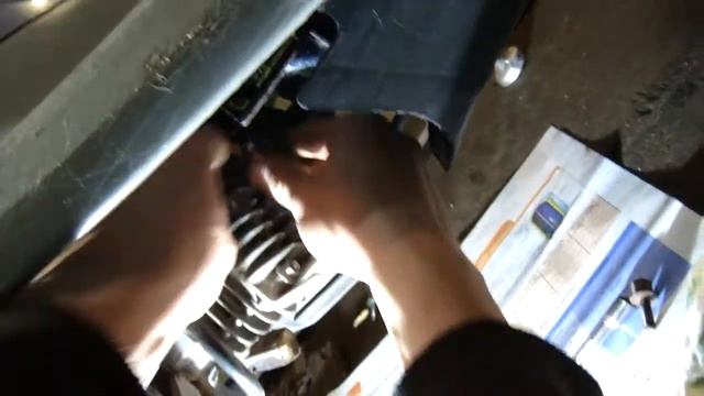 Замер компрессии после эксплуатации новой ЦПГ Yamaha Jog Poche смотреть онлайн