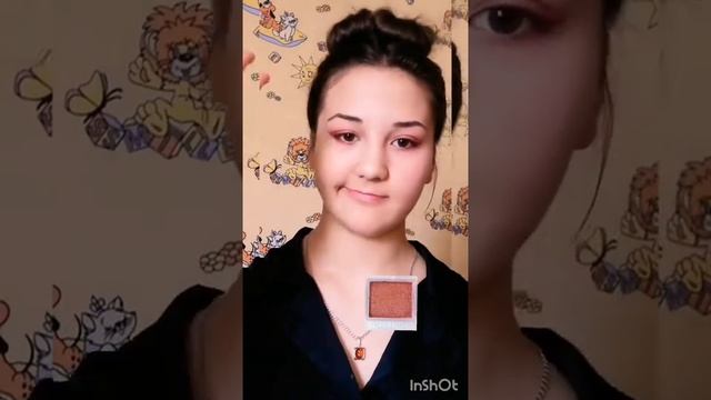 Вечерний яркий макияж в красный оттенках