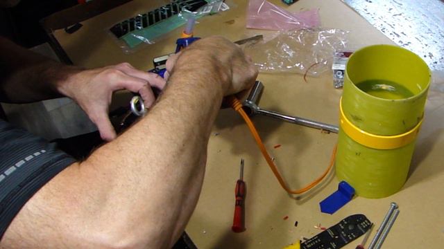 LOTUS 5 BUILD PART 4 ELECTRONICS BAY COMPOSITE WAREHOUSE FIBERGLASS ROCKET KIT смотреть онлайн