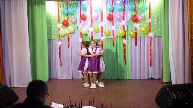 Талицкий СДК Танцевальная группа "Радуга" Русский танец смотреть онлайн
