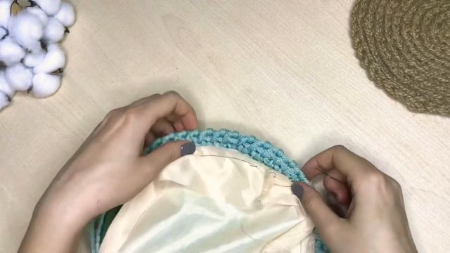 Круглая поясная сумка узором "Ротанг". Стильная сумка крючком. Часть 2 смотреть онлайн