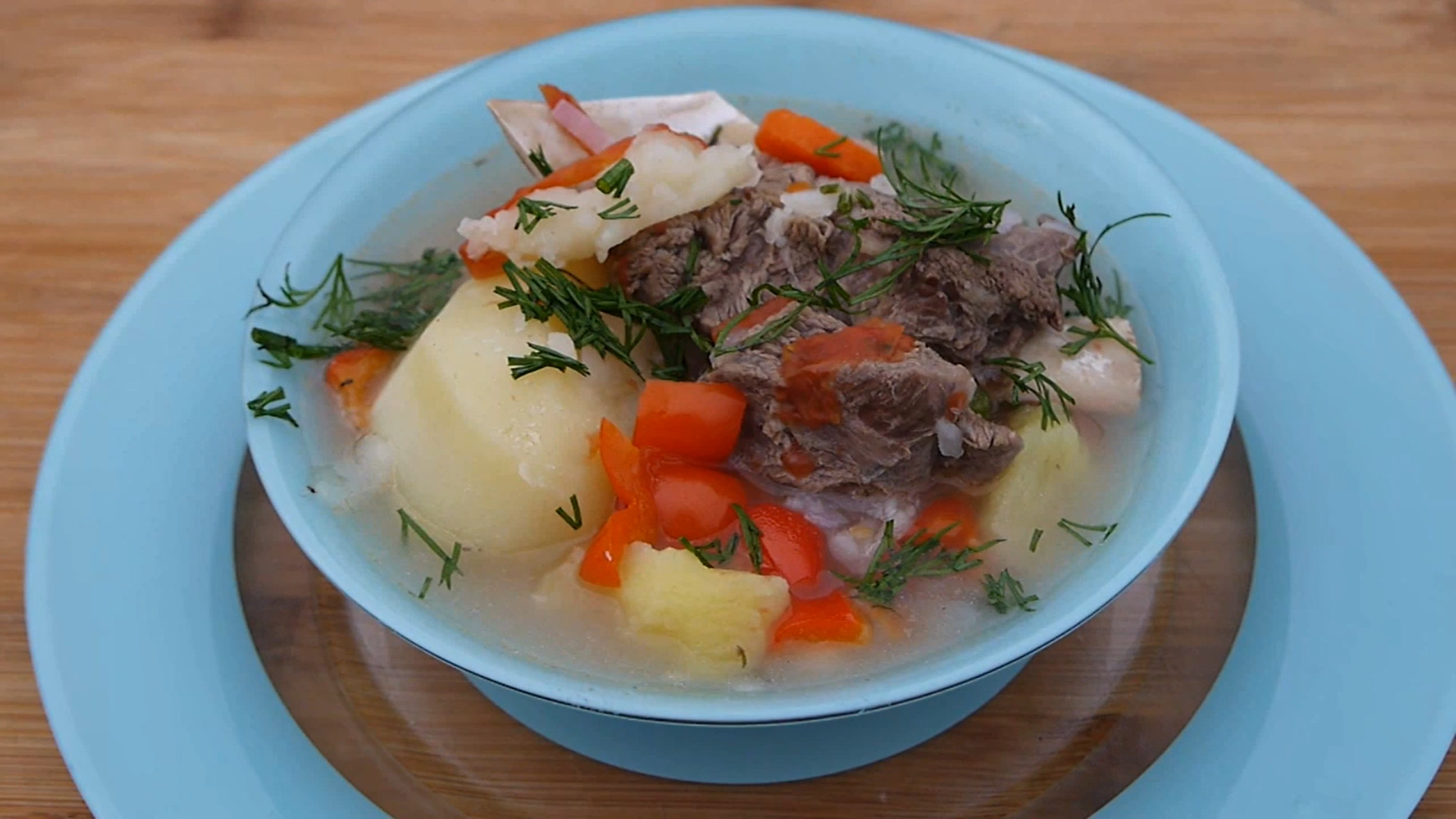 ШУРПА В КАЗАНЕ НА КОСТРЕ