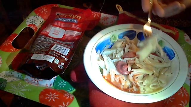 Вопрос-ответ и Обед с Толяном - макароны и сосиски