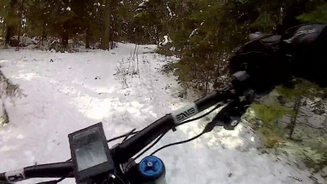 Santa Cruz V1000 Ice spiker pro trail ride смотреть онлайн