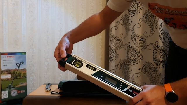 Bosch PAM 220 в 4К Видео 2020год / Обзор и Распаковка цифрового углометра PAM220. смотреть онлайн