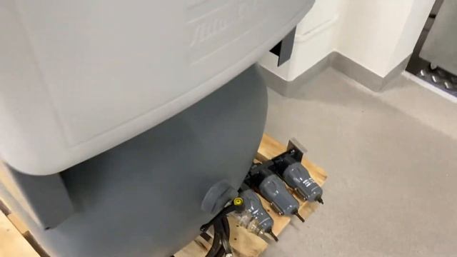 Atlas Copco GX7FF screw compressor смотреть онлайн