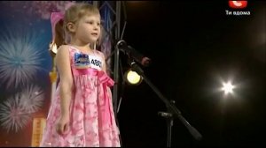 Диана и стишок про бабушку