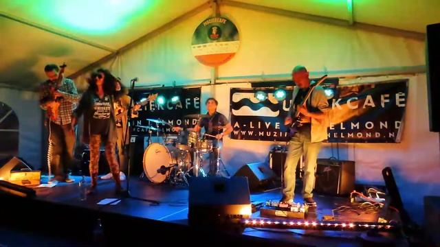 Raymunda @Bluesroute Helmond 11de editie. It doesn't have to be the blues all the time. смотреть онлайн