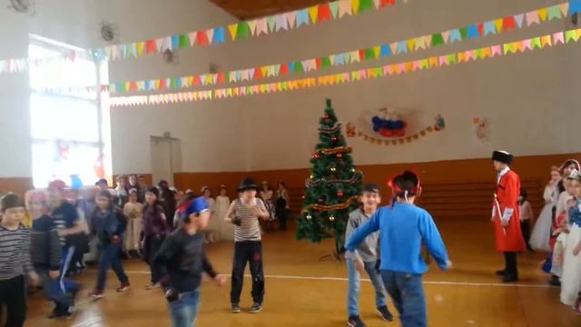 КАДАР СОШ танец разбойников смотреть онлайн