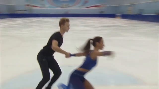 Диана Дэвис и Глеб Смолкин. Контрольные прокаты юниоров 2019/2020 смотреть онлайн