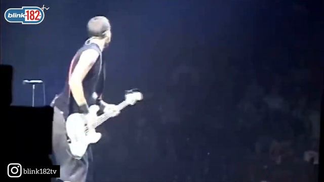 blink-182 - Give Me One Good Reason Ft. Chad Gilbert (New Found Glory) Live 2001 смотреть онлайн
