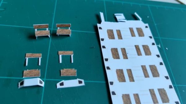 Building a paper model of the Lilla Weneda