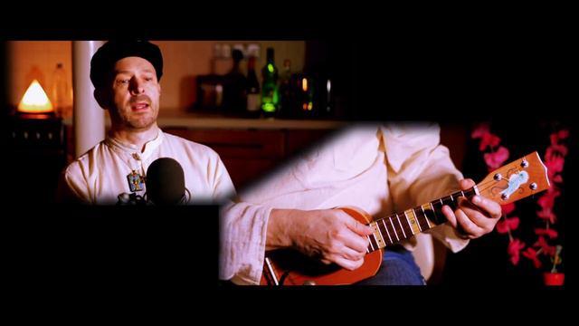Here Comes the Sun - Vocal and Ukulele cover смотреть онлайн