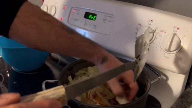 BUHAY AMERIKA: Nagluto Ng Pancit Bihon Ang Mister Kong AFAM | Filipina In America смотреть онлайн