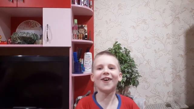 Ансамбль "Лунная Дорожка". Соня стала единорогом? смотреть онлайн
