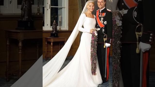 SINGLE Mother & Waitress To A Crown Princess Of Norway | Once Dubbed As A REAL LIFE CINDERELLA👠 смотреть онлайн