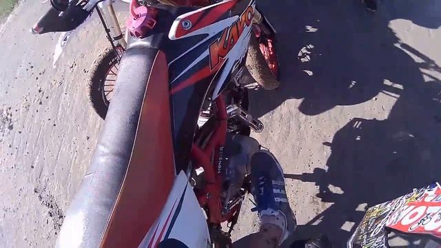 Будни школобайкеров #8 Покатушки Кауо 140 / Stels Trigger 125 sm смотреть онлайн