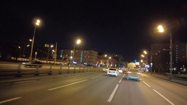 Поездка по ночной Москве под расслабляющую музыку в 4K смотреть онлайн