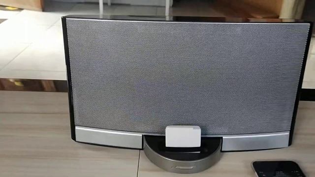 BOSE SOUNDDOCK PORTABLE смотреть онлайн