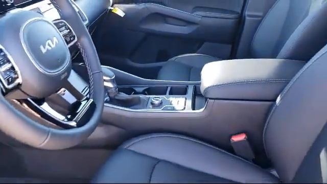 2022 Kia Sorento X-Line S смотреть онлайн