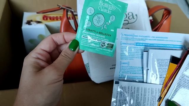 Влог: Распаковка огромной посылки от подписчицы?? смотреть онлайн