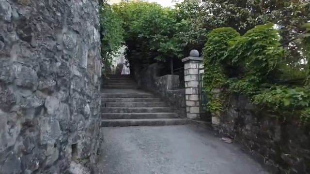 Walking Tour Of HERCEG NOVI - Montenegro ?? | 4K 60fps | HD смотреть онлайн