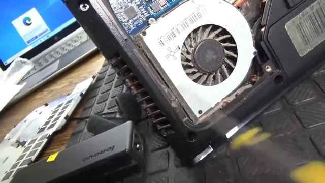 Notebook Lenovo G750 geht nicht an смотреть онлайн