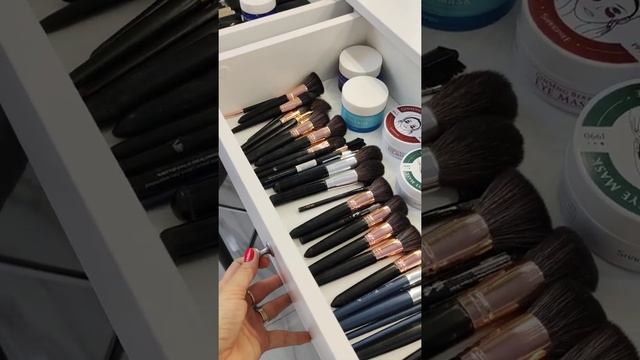 Гримерный стол серия 3.1 консольная, стол 120*100, зеркало безрамное 120*80 смотреть онлайн