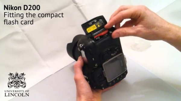 Changing the Compact flash card on a Nikon D200