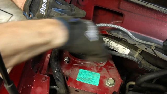 How to Replace Shocks and Struts in a Nissan Versa – 2007-2011 смотреть онлайн