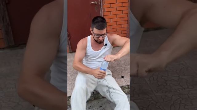 Как убрать жирное пятно с одежды? смотреть онлайн