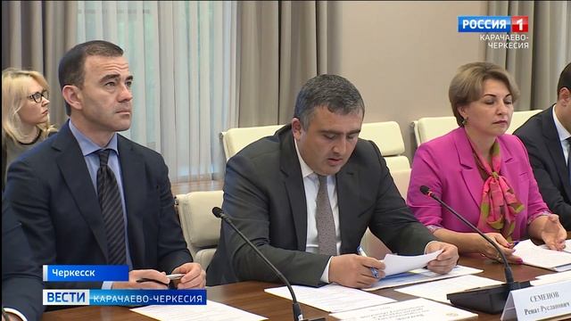 Глава Карачаево-Черкесии провёл совещание по развитию нацпроектов смотреть онлайн