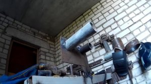 Как начинающему приварить трубу к листу металла.mp4
