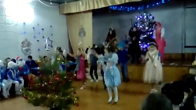 Танец тролли смотреть онлайн