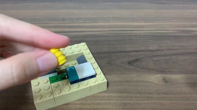 How to build a Lego Christmas Present Dispenser *no technic pieces* смотреть онлайн