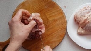 Бедрышки без кости.  Как УДАЛИТЬ КОСТЬ из куриного бедра.