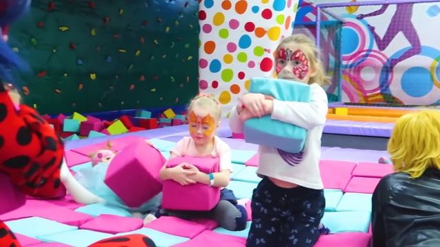 ?My Birthday With Miraculous Ladybug and Cat Noir Theme Song Music Video? смотреть онлайн